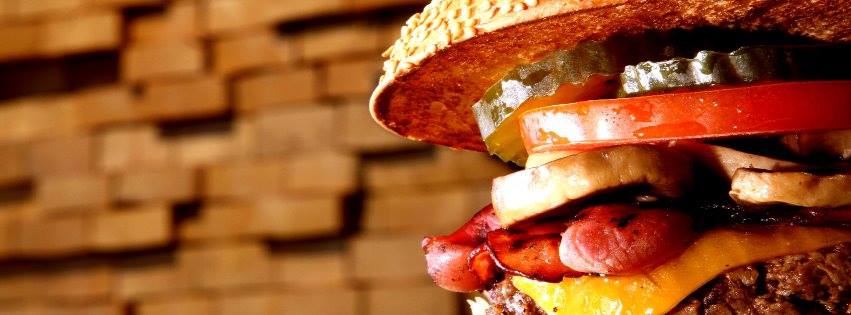 Les Bons plans à Bordeaux présentent : On a testé pour vous le Burger Bar ! Présentation des produits disponibles et notre avis ! 4